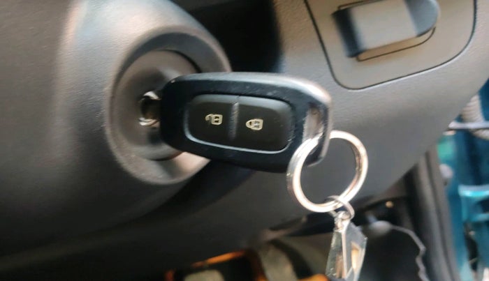 2021 Renault Kwid CLIMBER 1.0 AMT, Petrol, Automatic, 14,696 km, interior