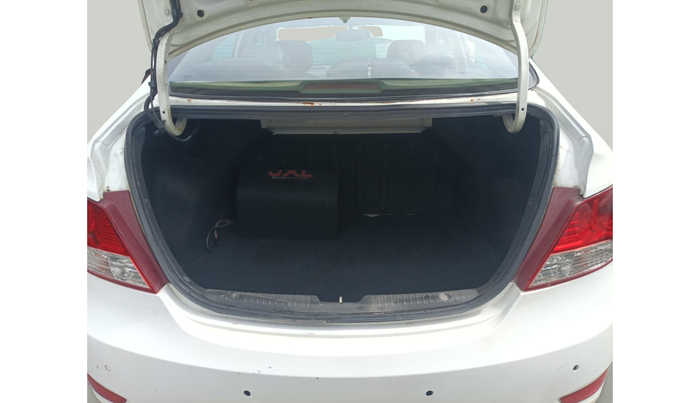 2014 Hyundai Verna FLUIDIC 1.6 CRDI SX, Diesel, Manual, 1,19,894 km, exterior