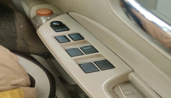 2015 Maruti Swift Dzire VDI, Diesel, Manual, 1,48,682 km, interior