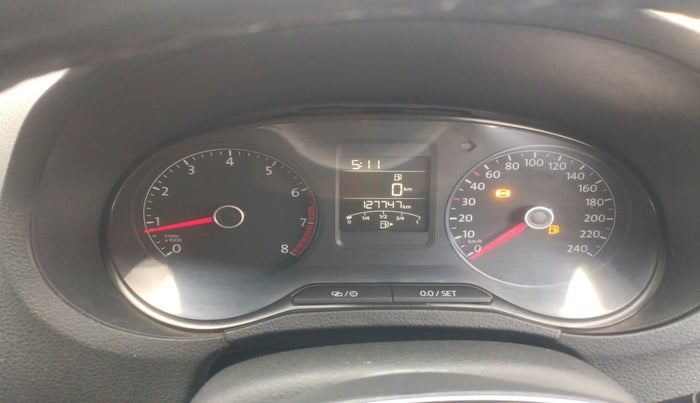 2018 Volkswagen Ameo HIGHLINE PLUS 1.0L 16 ALLOY, Petrol, Manual, 1,27,747 km, interior