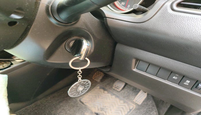 2023 Maruti Swift VXI, Petrol, Manual, 21,565 km, interior