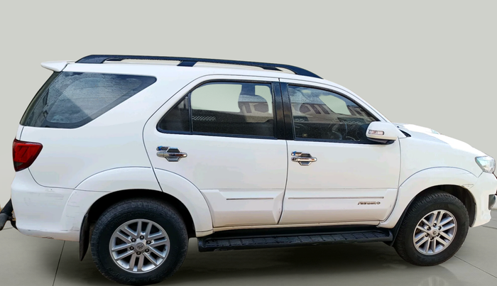 2014 Toyota Fortuner 3.0 4X2 MT, Diesel, Manual, 1,68,759 km, exterior