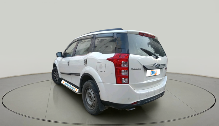 2017 Mahindra XUV500 W10, Diesel, Manual, 1,21,409 km, exterior