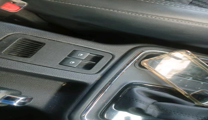 2023 Mahindra Thar LX P 2WD AT HT, Petrol, Automatic, 14,313 km, interior