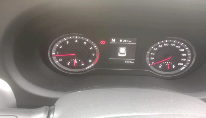 2024 Hyundai GRAND I10 NIOS MAGNA CORPORATE EDITION AMT 1.2 KAPPA VTVT, Petrol, Automatic, 1,236 km, interior