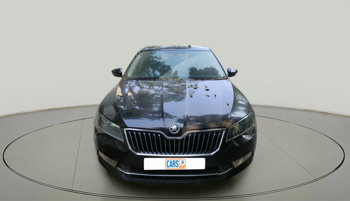 2016 Skoda Superb L&K 1.8 TSI AT, Petrol, Automatic, 2,30,156 km, exterior