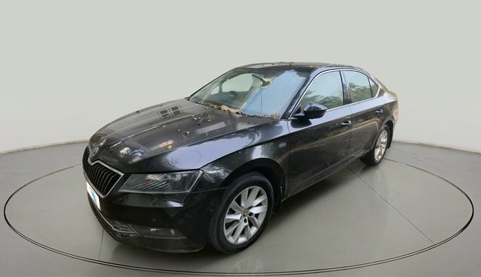 2016 Skoda Superb L&K 1.8 TSI AT, Petrol, Automatic, 2,30,156 km, exterior