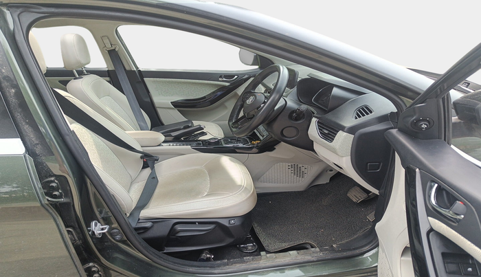 2023 Tata NEXON XZA PLUS LUXURY SUNROOF DIESEL, Diesel, Automatic, 25,160 km, interior