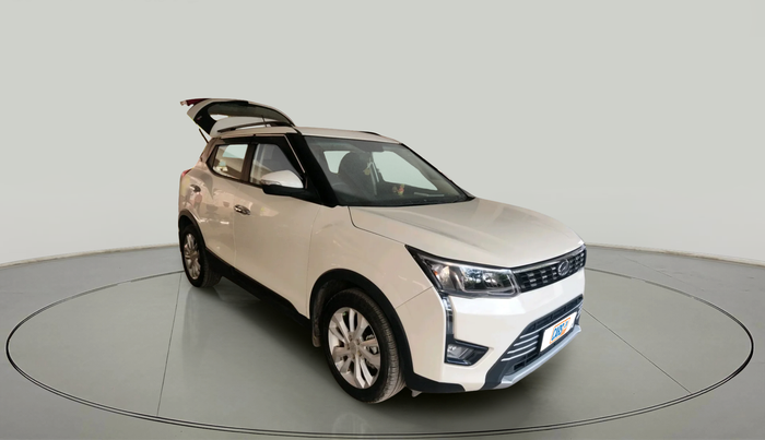 2021 Mahindra XUV300 W8 1.2 PETROL, Petrol, Manual, 23,865 km, exterior