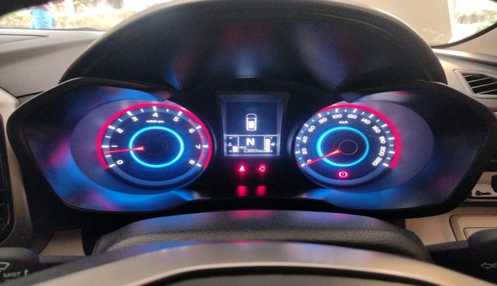 2021 Mahindra XUV300 W8 1.2 PETROL, Petrol, Manual, 23,865 km, interior