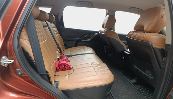 2018 Mahindra XUV500 W7 AT, Diesel, Automatic, 75,473 km, interior