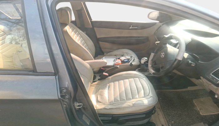 2013 Hyundai i20 ASTA 1.4 CRDI, Diesel, Manual, 2,64,444 km, interior