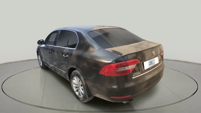 2014 Skoda Superb ELEGANCE 1.8 TSI MT, Petrol, Manual, 1,06,039 km, exterior
