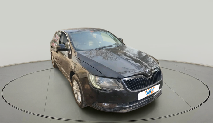 2014 Skoda Superb ELEGANCE 1.8 TSI MT, Petrol, Manual, 1,06,039 km, exterior