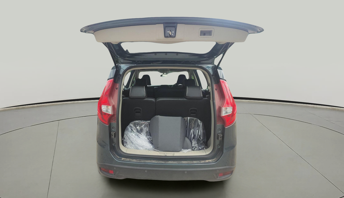 2022 Mahindra MARAZZO M 6 + 8 STR, Diesel, Manual, 29,470 km, exterior