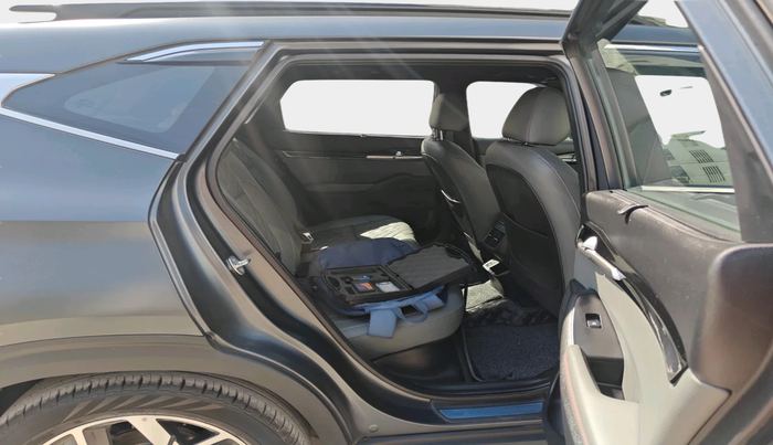 2023 KIA SELTOS  X LINE 1.5 TURBO PETROL DCT, Petrol, Automatic, 17,414 km, interior