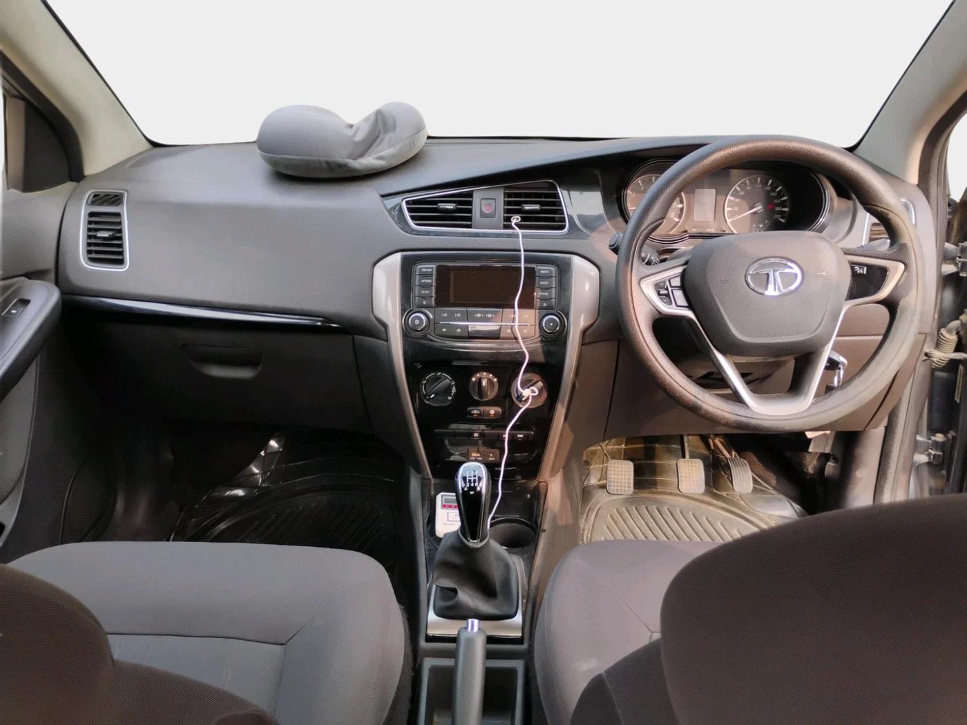 2015 Tata Bolt XM REVOTRON, Petrol, Manual, 68,235 km, interior