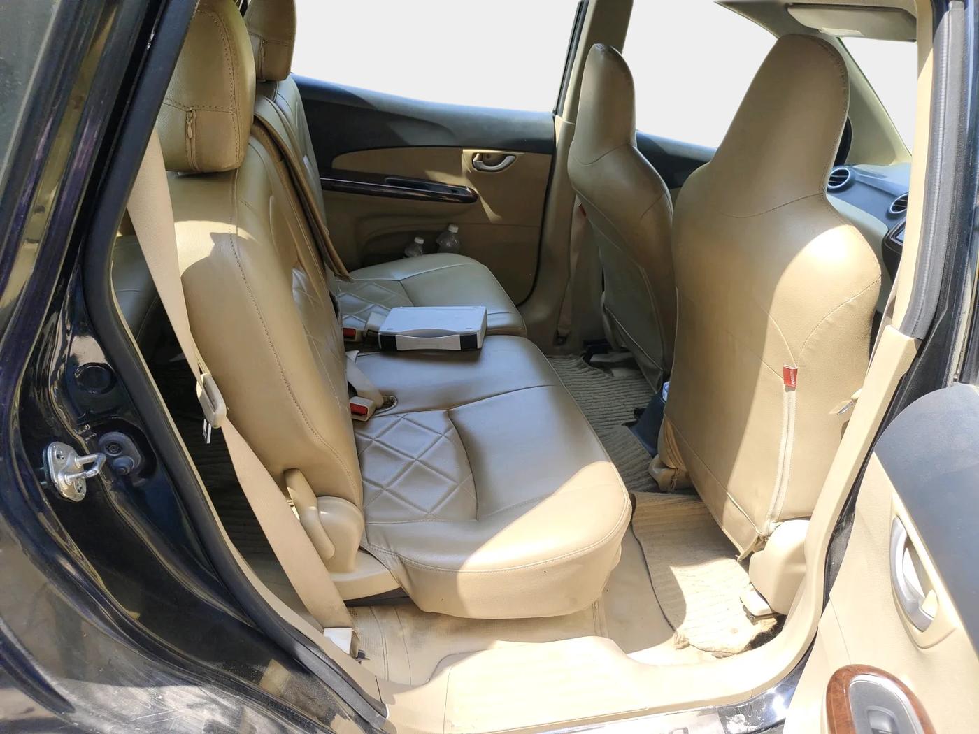 2014 Honda Mobilio 1.5L I-DTEC RS(O), Diesel, Manual, 1,99,277 km, interior