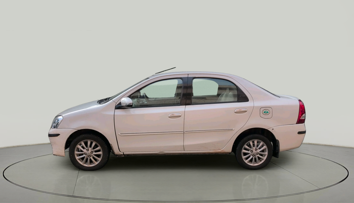 2015 Toyota Etios VX, Petrol, Manual, 1,69,373 km, exterior