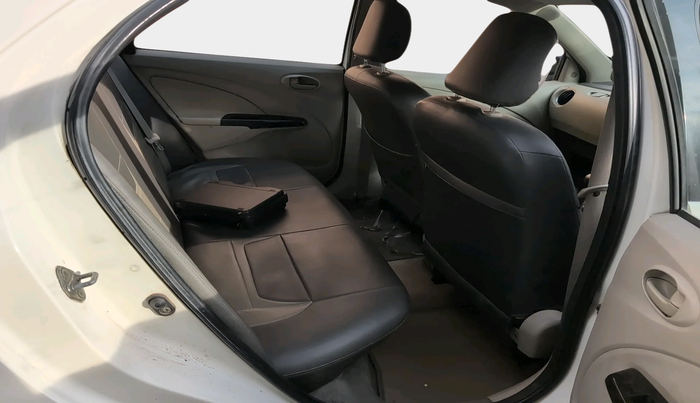 2015 Toyota Etios VX, Petrol, Manual, 1,69,373 km, interior
