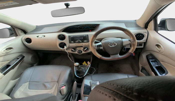2015 Toyota Etios VX, Petrol, Manual, 1,69,373 km, interior