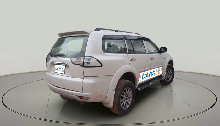 2013 Mitsubishi Pajero Sport 2.5 MT 4X4, Diesel, Manual, 1,08,420 km, exterior