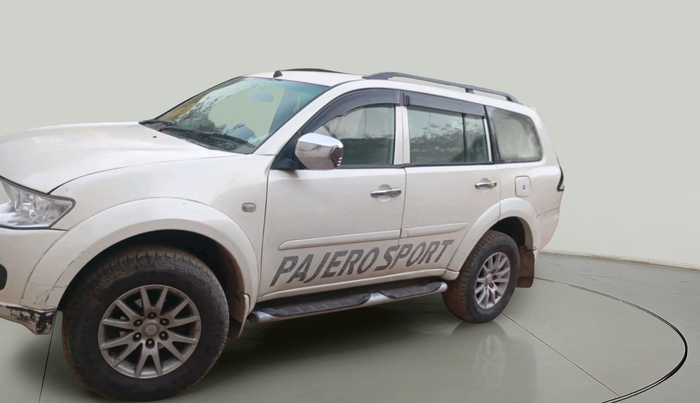 2013 Mitsubishi Pajero Sport 2.5 MT 4X4, Diesel, Manual, 1,08,420 km, exterior