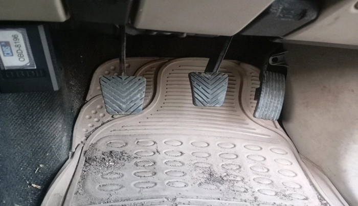 2013 Mitsubishi Pajero Sport 2.5 MT 4X4, Diesel, Manual, 1,08,420 km, interior