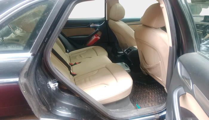 2017 Audi Q3 35 TDI Quattro, Diesel, Automatic, 1,50,940 km, interior