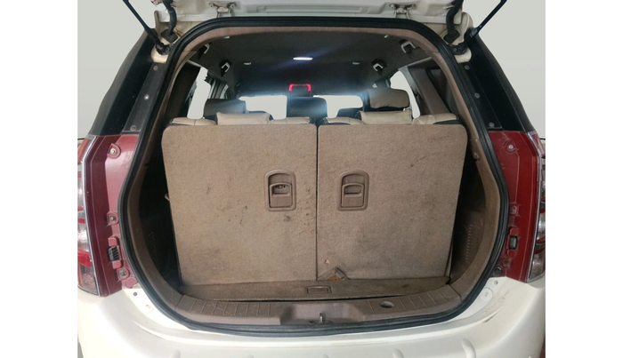 2012 Mahindra XUV500 W8, Diesel, Manual, 3,27,672 km, exterior