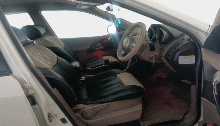 2012 Mahindra XUV500 W8, Diesel, Manual, 3,27,672 km, interior