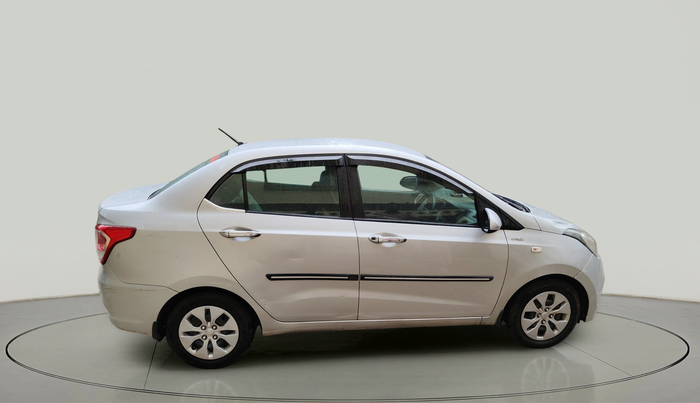 2017 Hyundai Xcent BASE 1.1, Diesel, Manual, 1,36,719 km, exterior