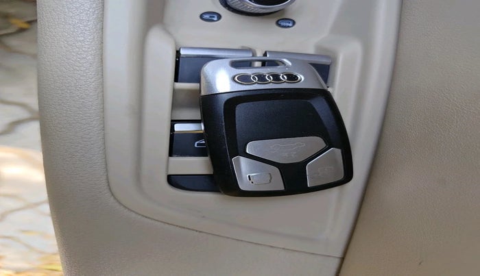 2020 Audi A4 40 TFSI TECHNOLOGY, Petrol, Automatic, 36,717 km, interior