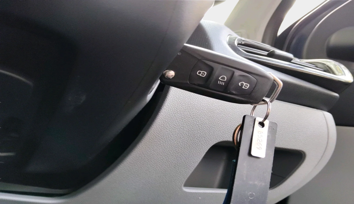 2023 Tata Tiago XTA PETROL, Petrol, Automatic, 6,949 km, interior