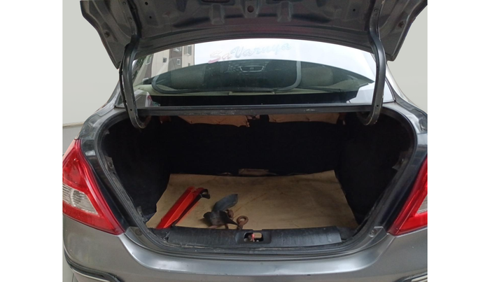 2013 Maruti Swift Dzire VDI, Diesel, Manual, 1,98,659 km, exterior