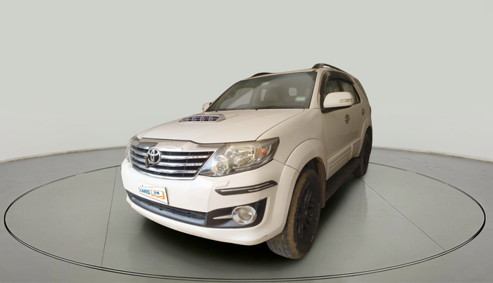 2015 Toyota Fortuner 3.0 4X2 MT, Diesel, Manual, 2,75,699 km, exterior