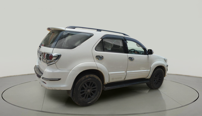 2015 Toyota Fortuner 3.0 4X2 MT, Diesel, Manual, 2,75,699 km, exterior