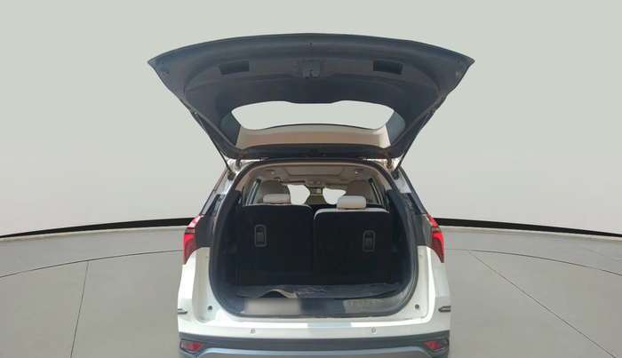 2022 Mahindra XUV700 AX 7 LUXURY D AT 7 STR, Diesel, Automatic, 39,226 km, exterior