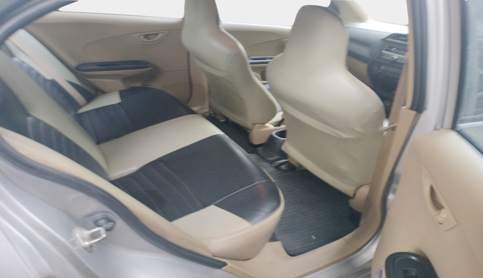 2016 Honda Amaze 1.5L I-DTEC E, Diesel, Manual, 1,09,532 km, interior