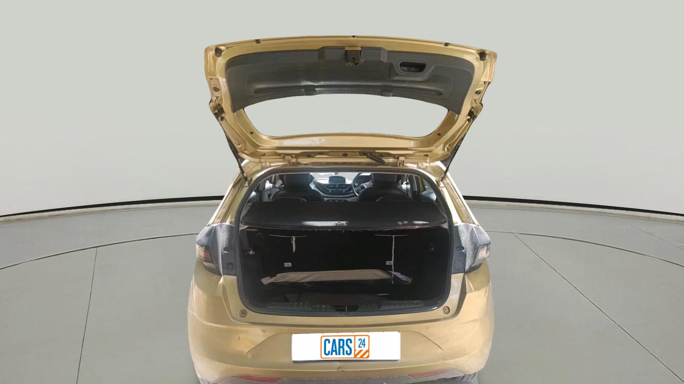 2020 Tata ALTROZ XE PETROL, Petrol, Manual, 1,08,967 km, exterior