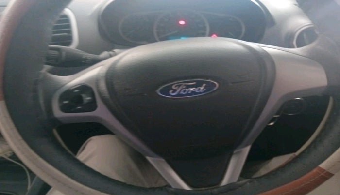 2015 Ford New Figo TREND 1.2 PETROL, Petrol, Manual, 47,525 km, interior