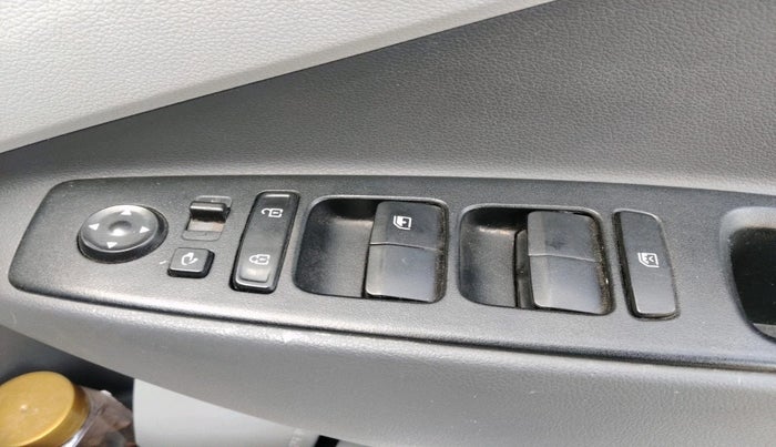 2022 Hyundai GRAND I10 NIOS ASTA AMT 1.2 KAPPA VTVT, Petrol, Automatic, 17,597 km, interior