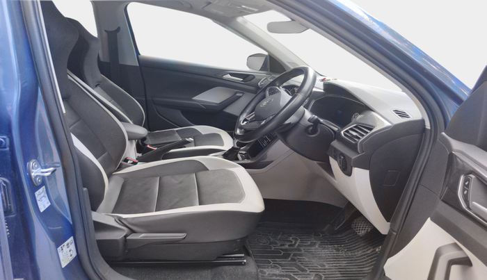 2022 Volkswagen TAIGUN TOPLINE 1.0 TSI AT, Petrol, Automatic, 35,744 km, interior