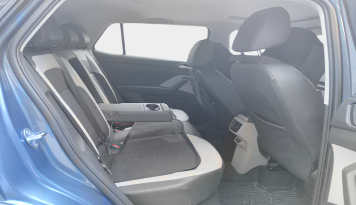 2022 Volkswagen TAIGUN TOPLINE 1.0 TSI AT, Petrol, Automatic, 35,744 km, interior