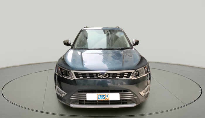 2022 Mahindra XUV300 W8 (O) 1.2 PETROL AMT, Petrol, Automatic, 35,134 km, exterior