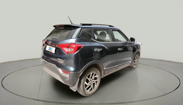 2022 Mahindra XUV300 W8 (O) 1.2 PETROL AMT, Petrol, Automatic, 35,134 km, exterior