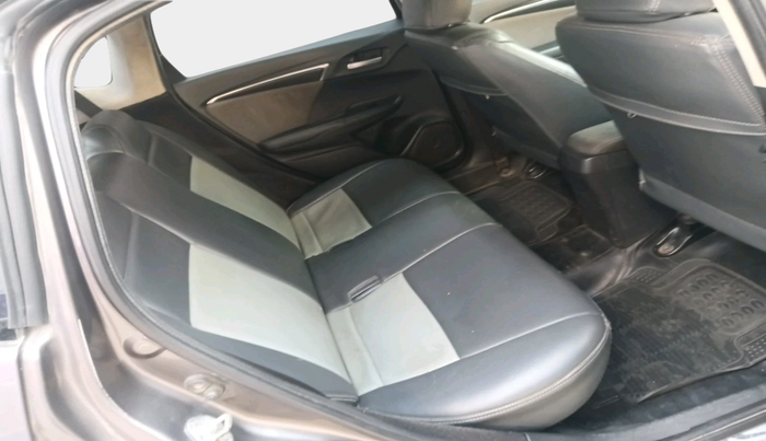 2018 Honda WR-V 1.5L I-DTEC VX MT, Diesel, Manual, 2,11,555 km, interior