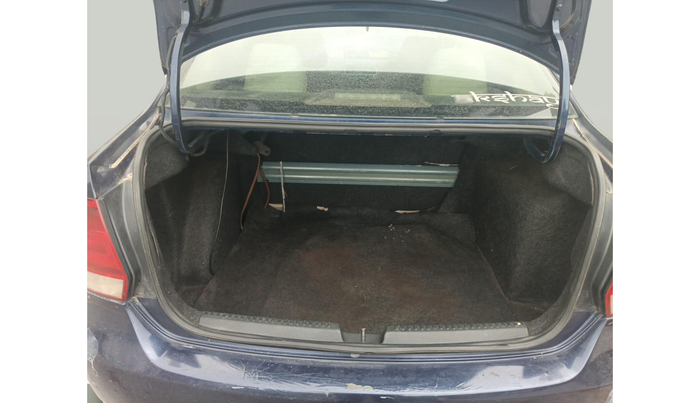 2012 Volkswagen Vento HIGHLINE DIESEL 1.6, Diesel, Manual, 1,31,018 km, exterior