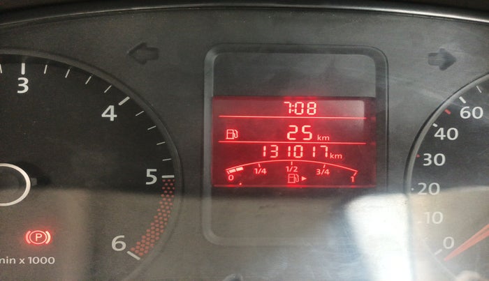 2012 Volkswagen Vento HIGHLINE DIESEL 1.6, Diesel, Manual, 1,31,018 km, interior