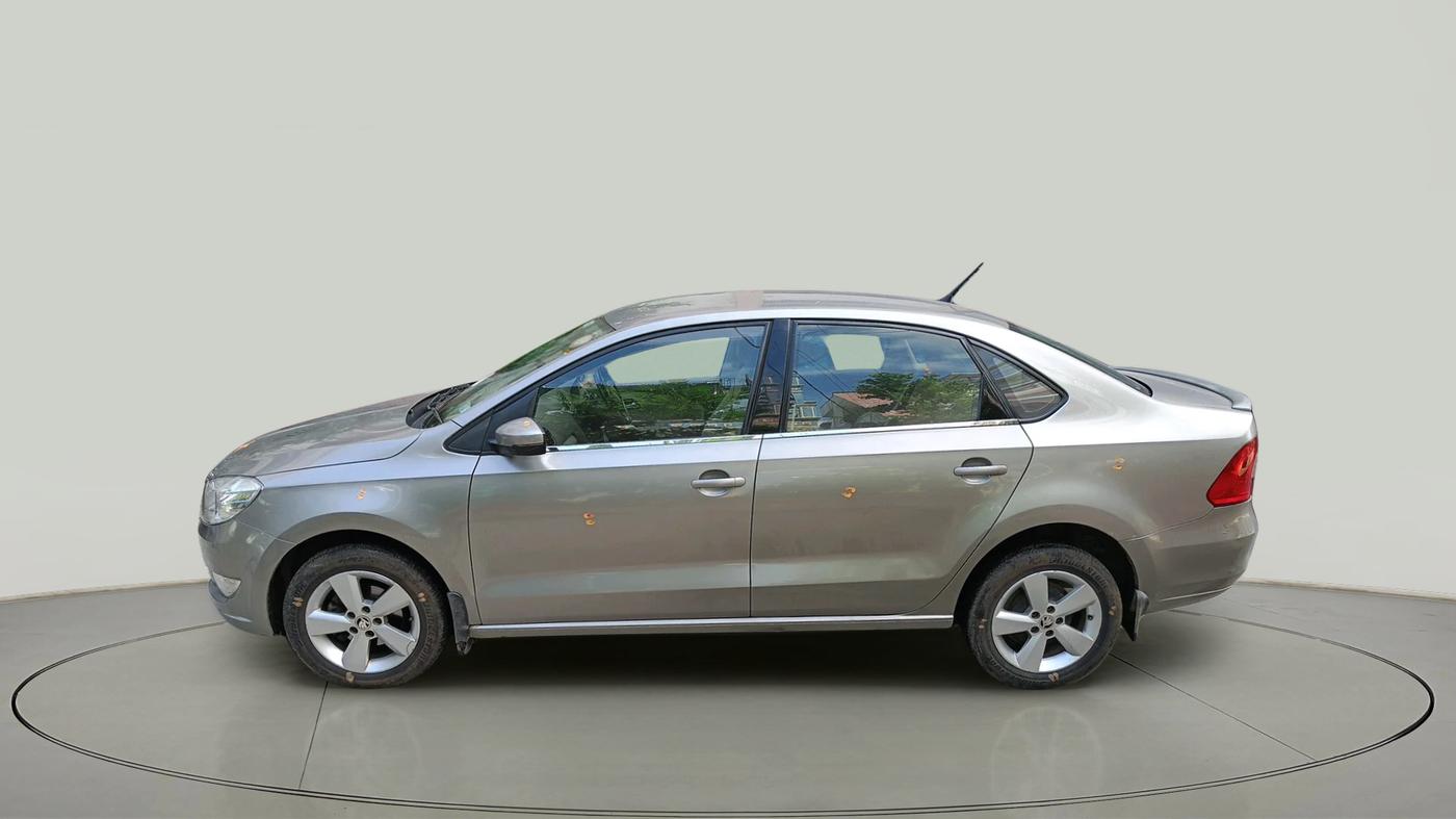 2016 Skoda Rapid STYLE 1.5 TDI AT, Diesel, Automatic, 1,59,000 km, exterior